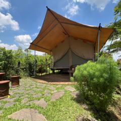 Sitinggil muncul Glamping and Villas
