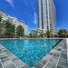Torre Bellagio - Piso 17 - Full Amenities - 4 Pax - Piscina Climatizada