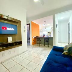 Apto charmoso no Parque dos IPES 2 Quartos casal ArCond WiFi 400M Home Office Garagem em Dourados