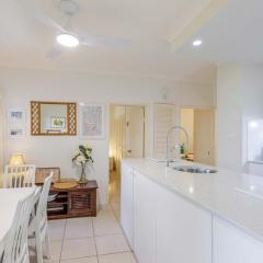 12 Mango Tree Escape - Near Town & Beach