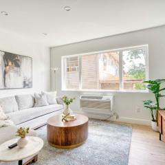 N Portland Condo - Walk to Food Bars Music