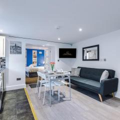 2 BR Flat By Eason Stays Short Lets & Serviced Accommodation Sheffield With Free parking!