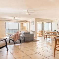 Beachside Escape, parking, pool, gym, tennis court