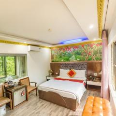 Hoàng Gia Long Biên Hotel