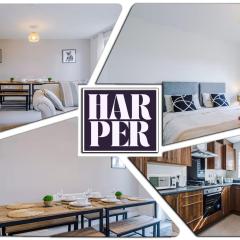 Prime Location 3 storey By Harperletting Short Lets & Serviced Accommodation Chester With driveway Long or Short stays