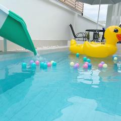 B leaf pool villa ชะอำ