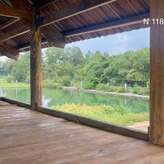 The wooden house, peaceful place in Nhon Trach IoStayhome