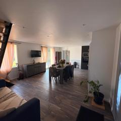 Charmante MAISON avec JARDIN & PARKING, tout équipé et confort - 10 min à pied de la mer