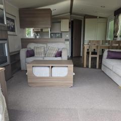 8 Berth Caravan With Free Wi-Fi At Haven Orchards In Essex Ref 15010K