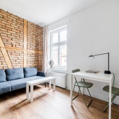 Rynek Jeżycki Studios by BookingHost