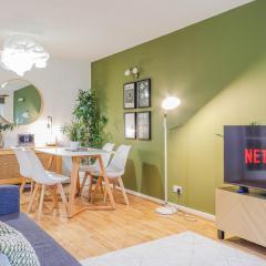 Samantha Suite - City 2BR Bungalow Free Parking Garden & WIFI