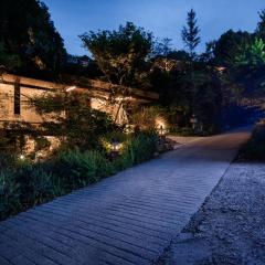 Qing XIA Shan Ju Resort Hotel