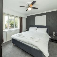 Pass the Keys Bright House with Smart TV Home Comforts