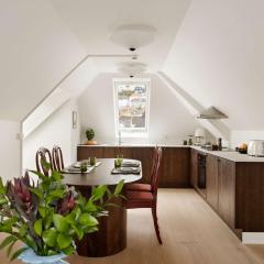 Bryggen Boutique l Stay Uniquely l 2 min to Floyen