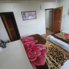 Baakhli Guest House And Restaurant