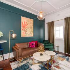 Central 1BDR APT in West Perth with Parking