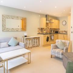 Lady Peckett's Yard - Free Parking - Central Apt