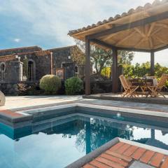 Villa With Pool And Vineyards Among Etna Vineyards