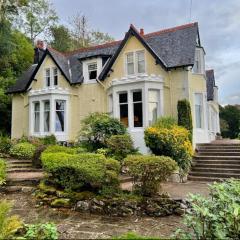Camus House, Lochside Guest House