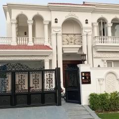 Fully Furnished Luxury Home DHA Lahore