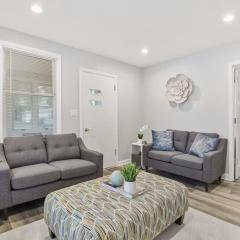 Cozy Chic 4BD 2BA Home in St Charles