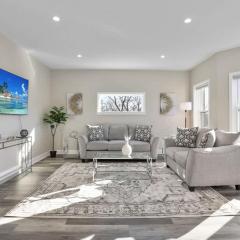 Amazing Location Cozy Chic Penthouse