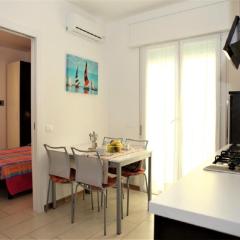 Comfy apartment near the beach