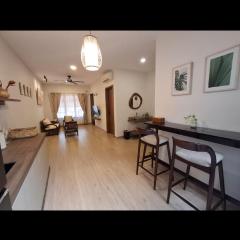 Enjoy and relax living villa style at anggrek mas 2