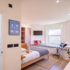 Stylish Apartment by the Sea