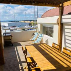 T3 with large roof-top terrace, harbor view