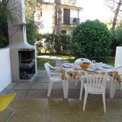 Terraced house with private garden in Bibione