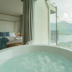 Valarin Elite Lake Villa by Rentallcomo