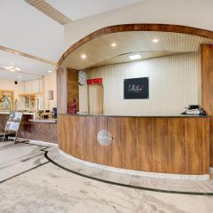 Collection O Taj Empire