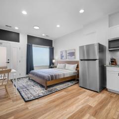 Central Lawrenceville 1A Bright and Stylish Private Studio with Free Street Parking