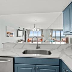 Oceanfront Penthouse Amazing Views