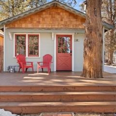 Modern Chic Spruce Retreat