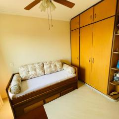 Quarto De Luxe Silver