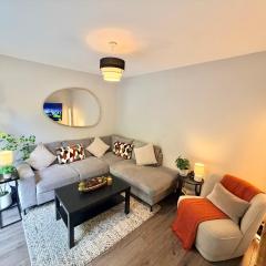Birmingham City Centre Lrg House - Sleeps 10 - Free Driveway Parking