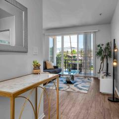 Perfect Condo with Pool Spa & Gym