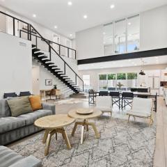 Lavish Luxuries in Old Town