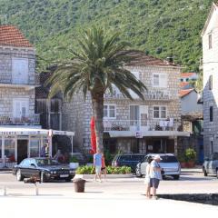 Apartments by the sea Trpanj, Peljesac - 9487