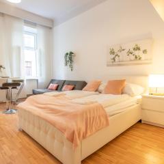 Cozy & Comfy 2BR Apartment Very Central in Vienna