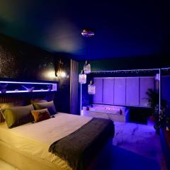 Flower Suite & Spa, air-conditioned and beach