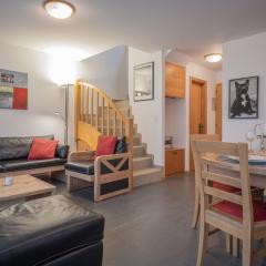Apartment Eaux-Vives 201 by Interhome