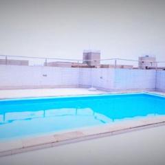 Aconchego Astúrias Piscina, Ar Cond, Wifi, Garagem