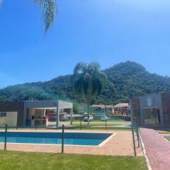 Apartamento completo, à 10 min da praia e próximo ao Riocentro