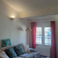 Duplex de charme avec terrasse au coeur du village