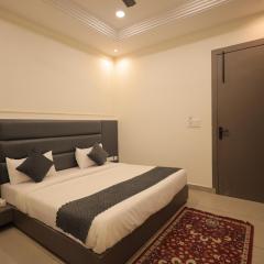 HOTEL CRESTA INN ,Agra
