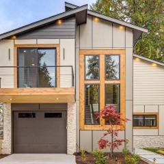 Mod PNW Hub In Seattle Suburbs! Easy Access to I-5