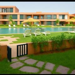 Appartement moderne et spacieux avec terrasse et piscine au Noria Golf